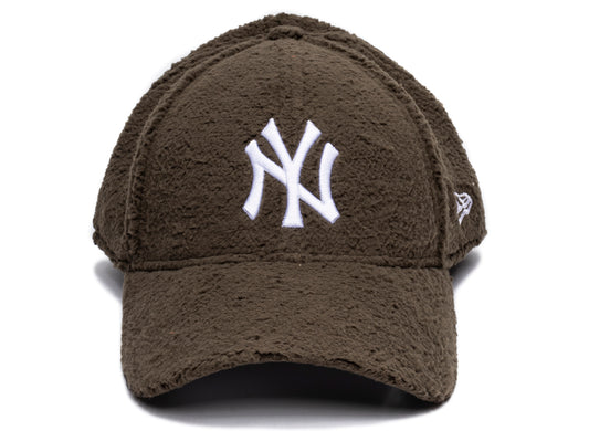 Women's New Era Borg 9FORTY New York Yankees in Olive xld