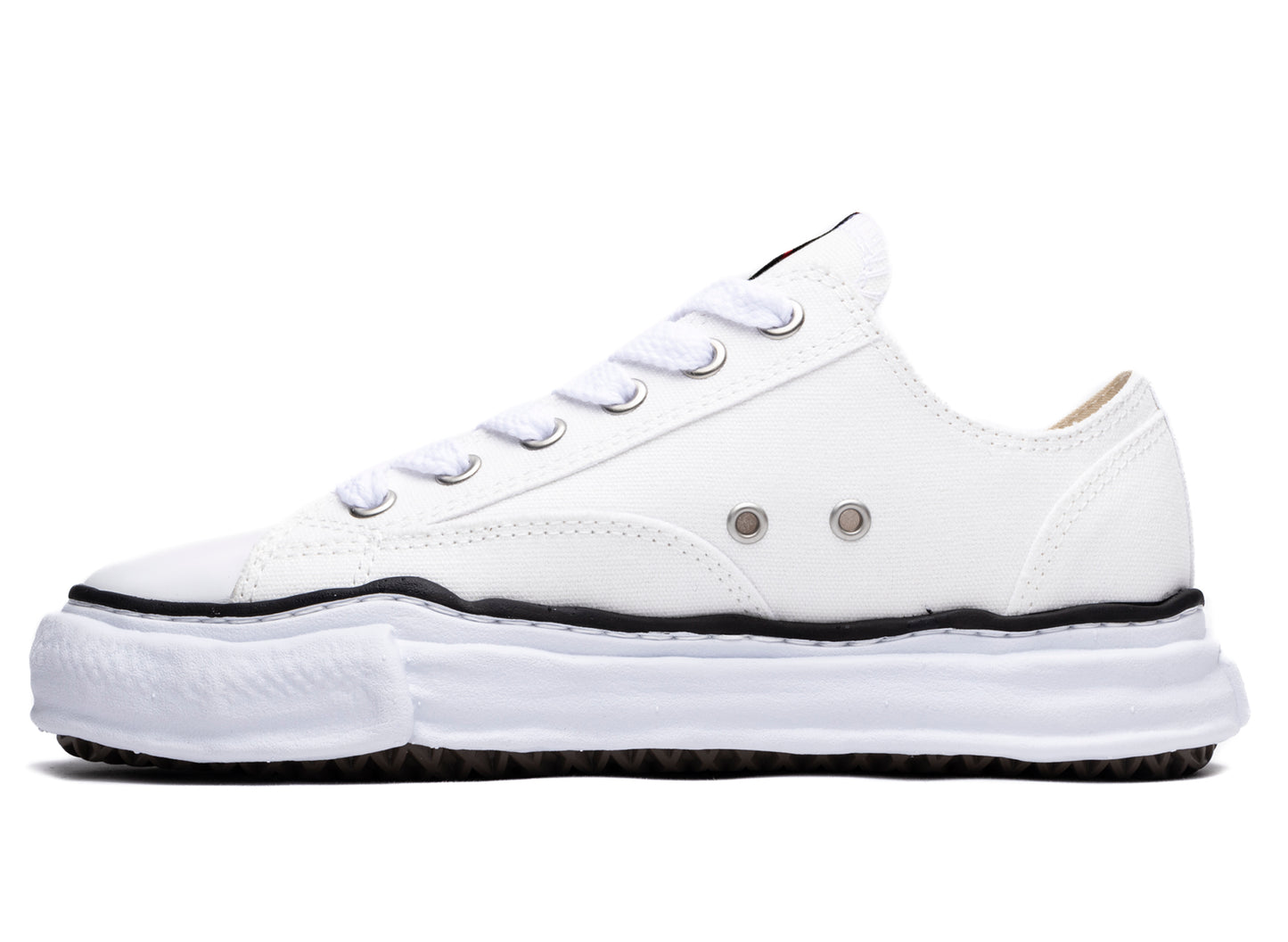 Maison Mihara Yasuhiro Peterson Low in White xld