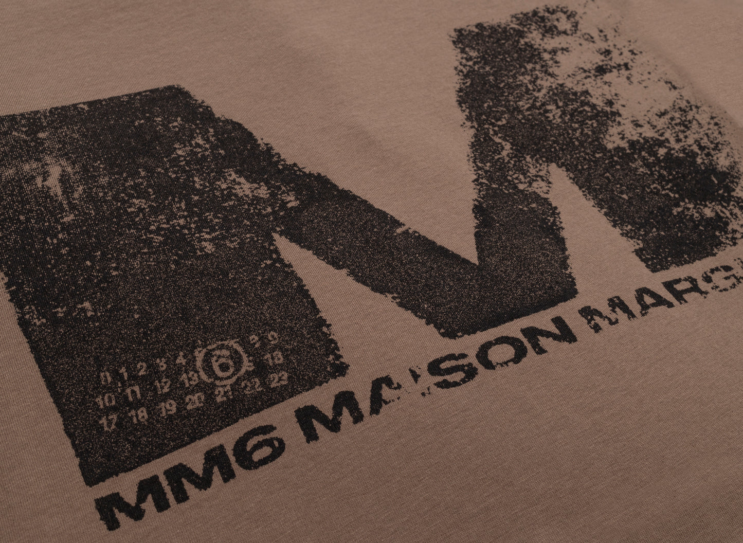 Maison Margiela MM6 M Logo T-Shirt in Brown xld