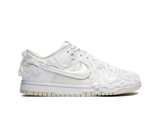 Women's Nike Dunk Low LX xld