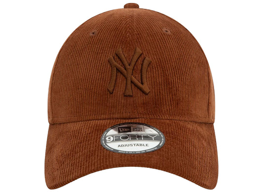 New Era Corduroy 9FORTY New York Yankees Snapback Hat in Brown