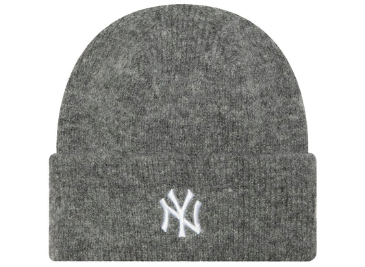 Women's New Era New York Yankees Wide Cuff Beanie in Grey