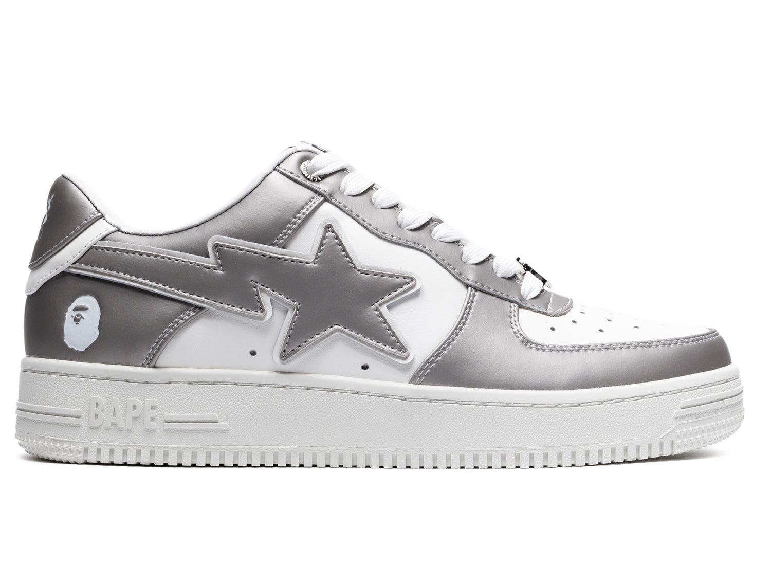 A Bathing Ape Bape Sta #4 in Silver/White xld