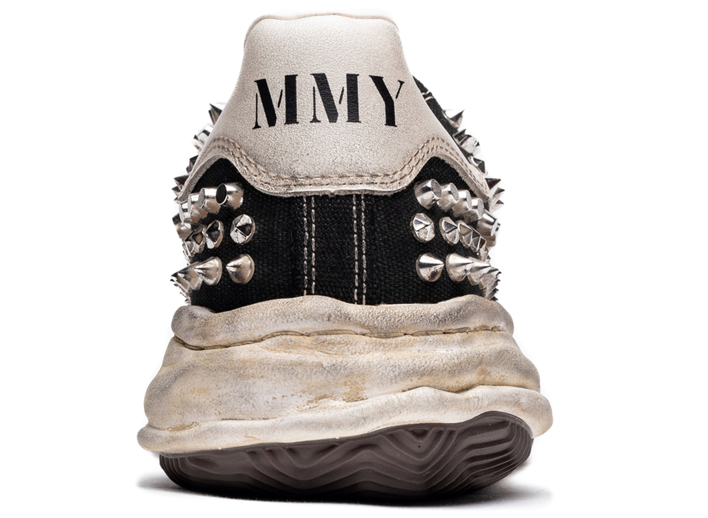 Maison Mihara Yasuhiro Spiked Blakey Low in Black/White xld